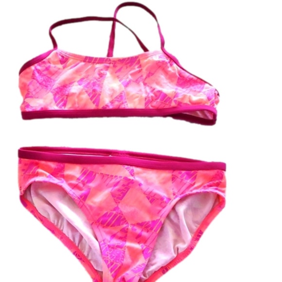 GAP Other - NIKE two pc swimsuit 🩱👙🏊‍♀️